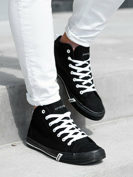 Ombre Clothing Sneakers